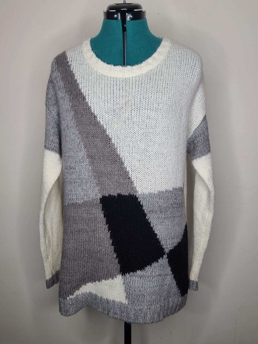 Two by Vince Camuto wool mohair blend sweater - medium